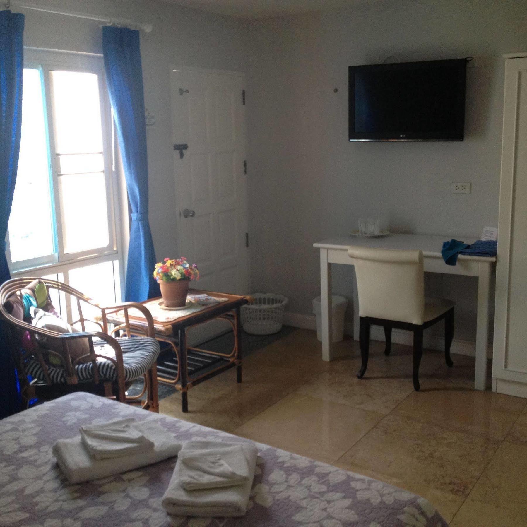 Yiasu Bed And Breakfast Pattaya Luaran gambar
