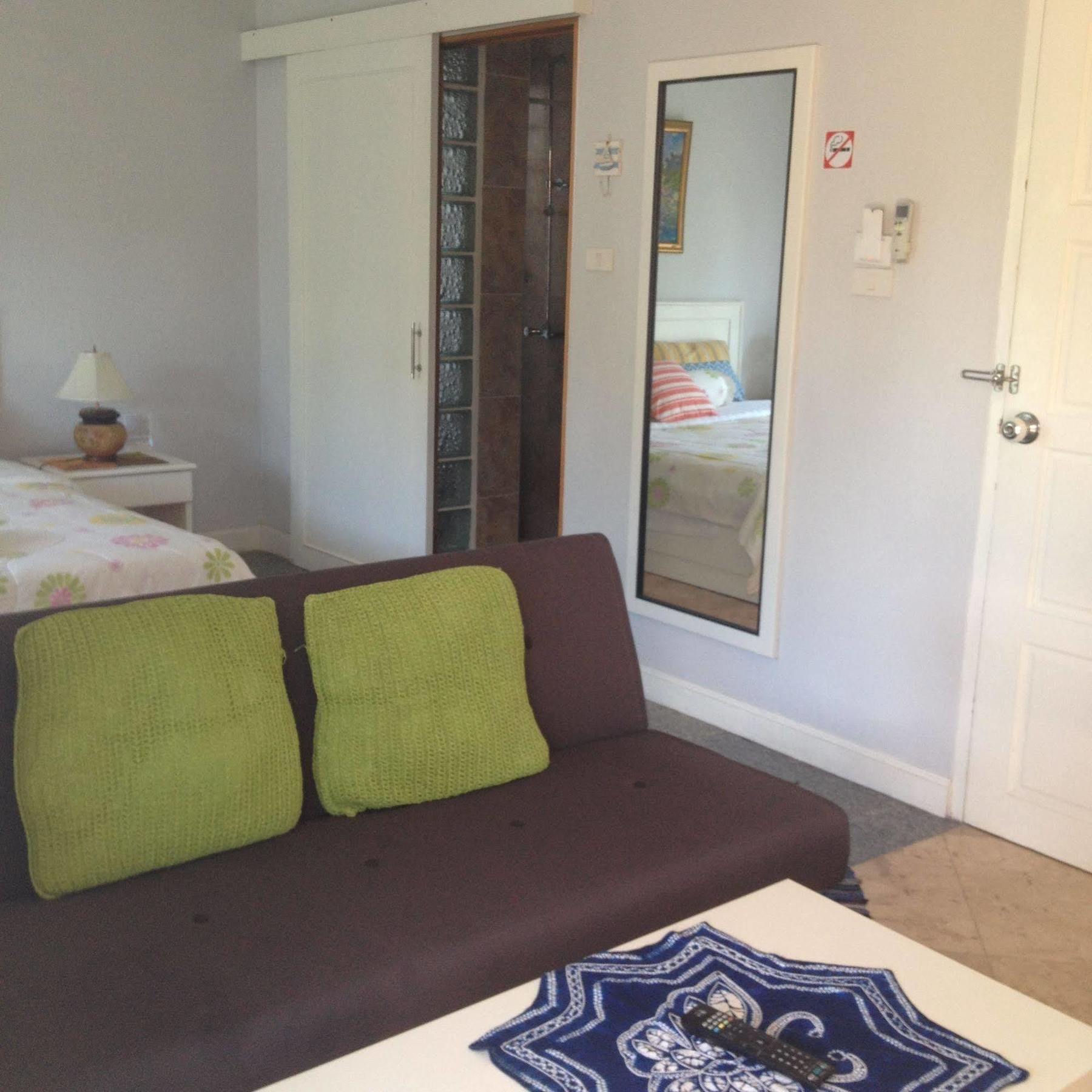 Yiasu Bed And Breakfast Pattaya Luaran gambar