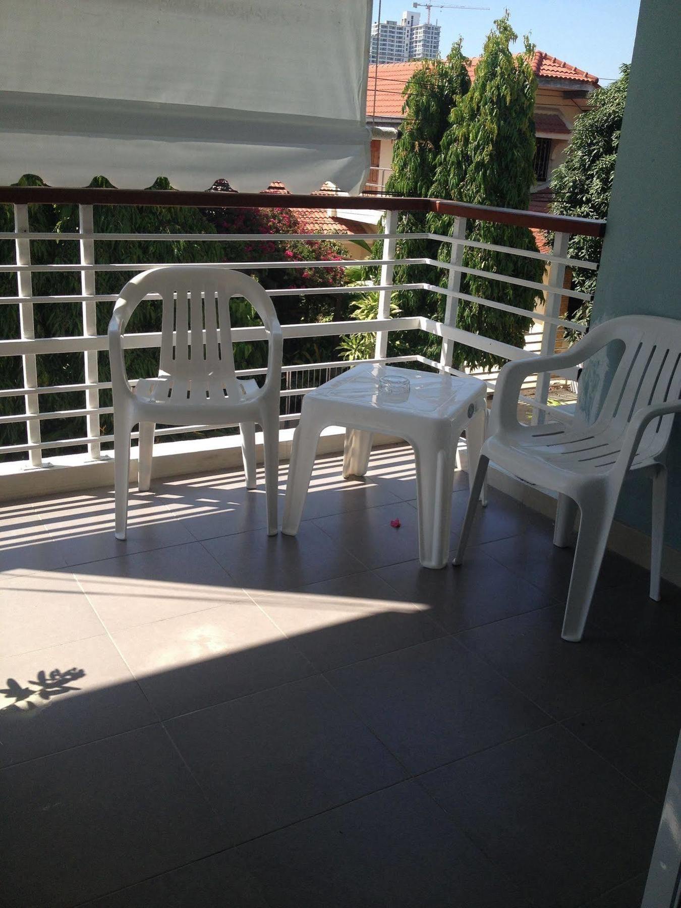 Yiasu Bed And Breakfast Pattaya Luaran gambar